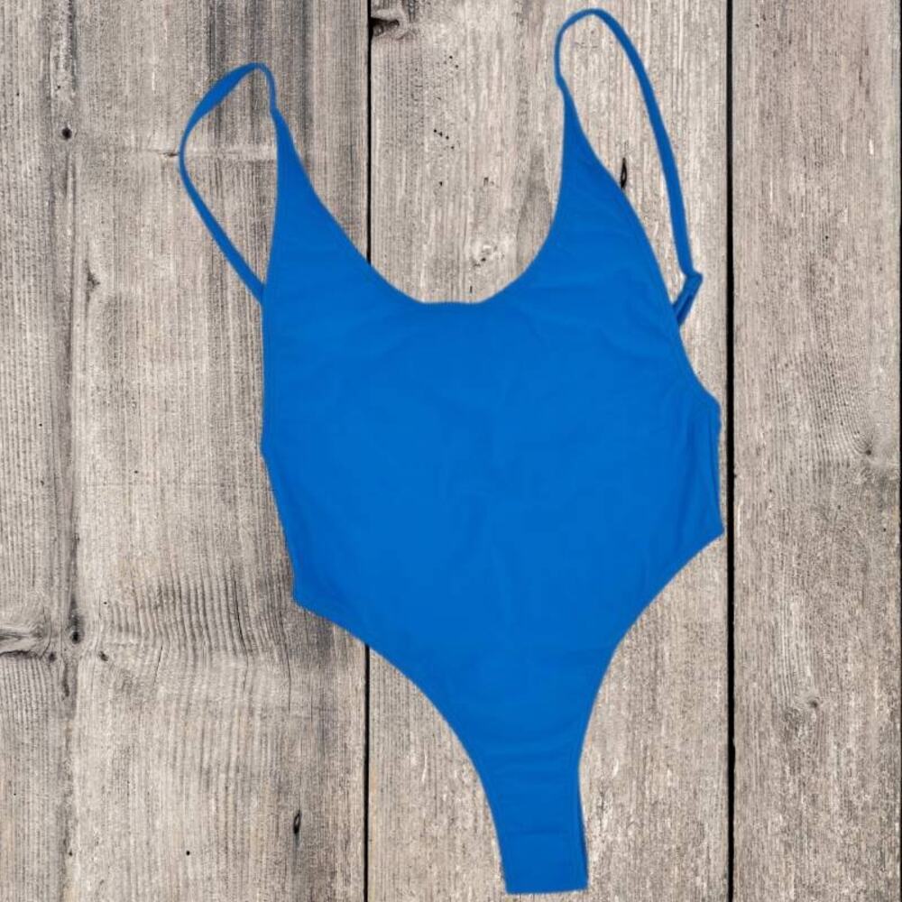 FABLETICS LOW BACK ONE-PIECE SWIMSUIT, SIZE LARGE (10)